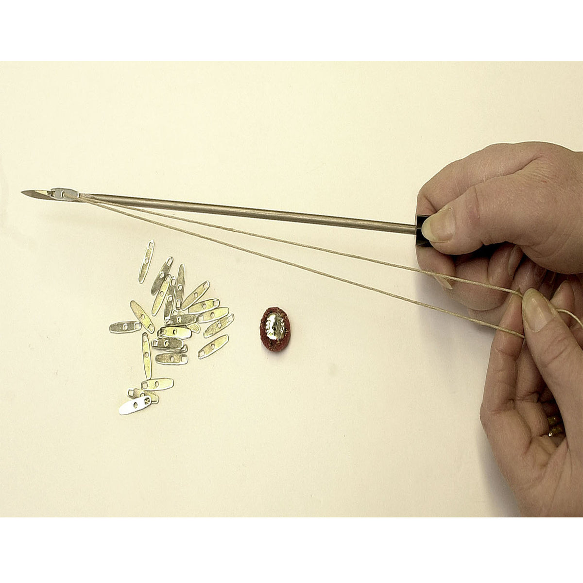 Auto Release Button Needle (Os 613)