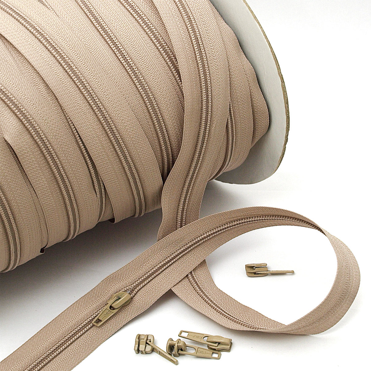 No 3 Continuous Zipping – Fawn | Upholstery Warehouse